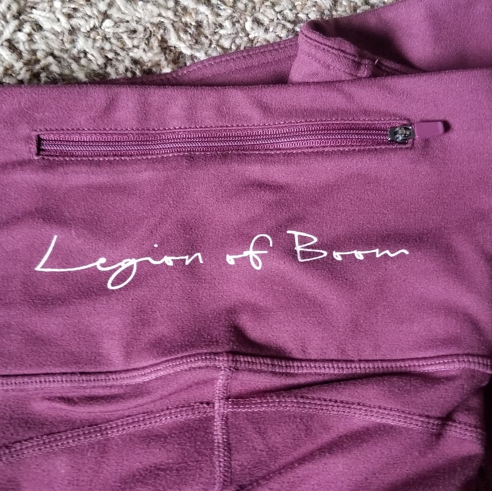 1st Phorm Burgandy Leggings With Pockets